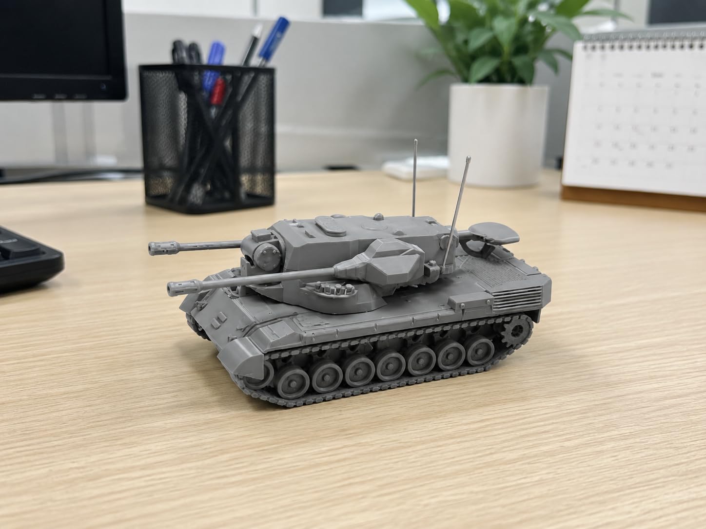 Flakpanzer Gepard Military Tank Model Kit, Plastic Assembly Parts, Scale Model, 3+ Years