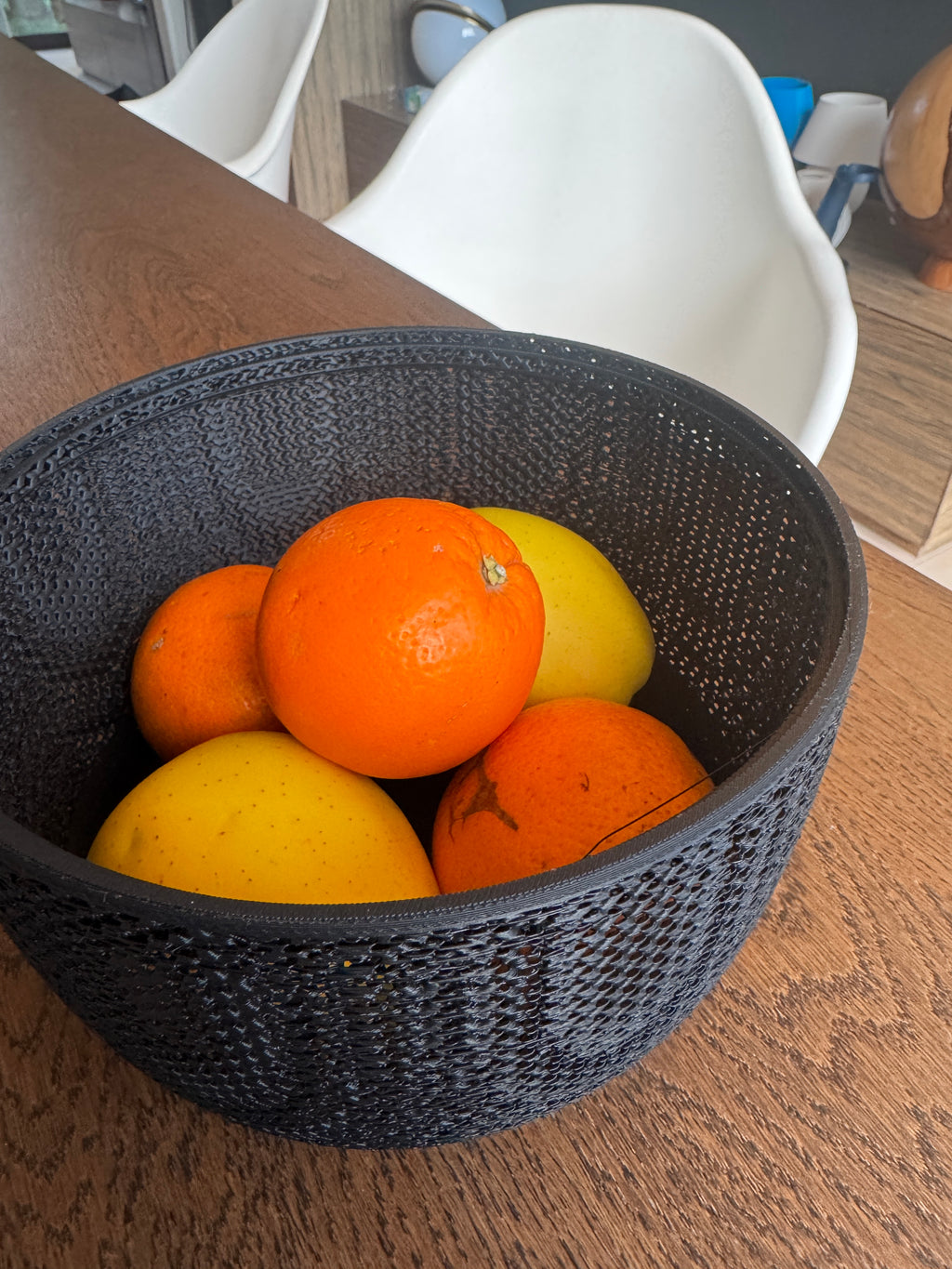 3D Printed Mesh Fruit Basket with Lid — Designer Woven Bowl for Kitchen & Home Decor